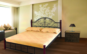 Ліжко Анжеліка на дерев'яних ногах - Фото